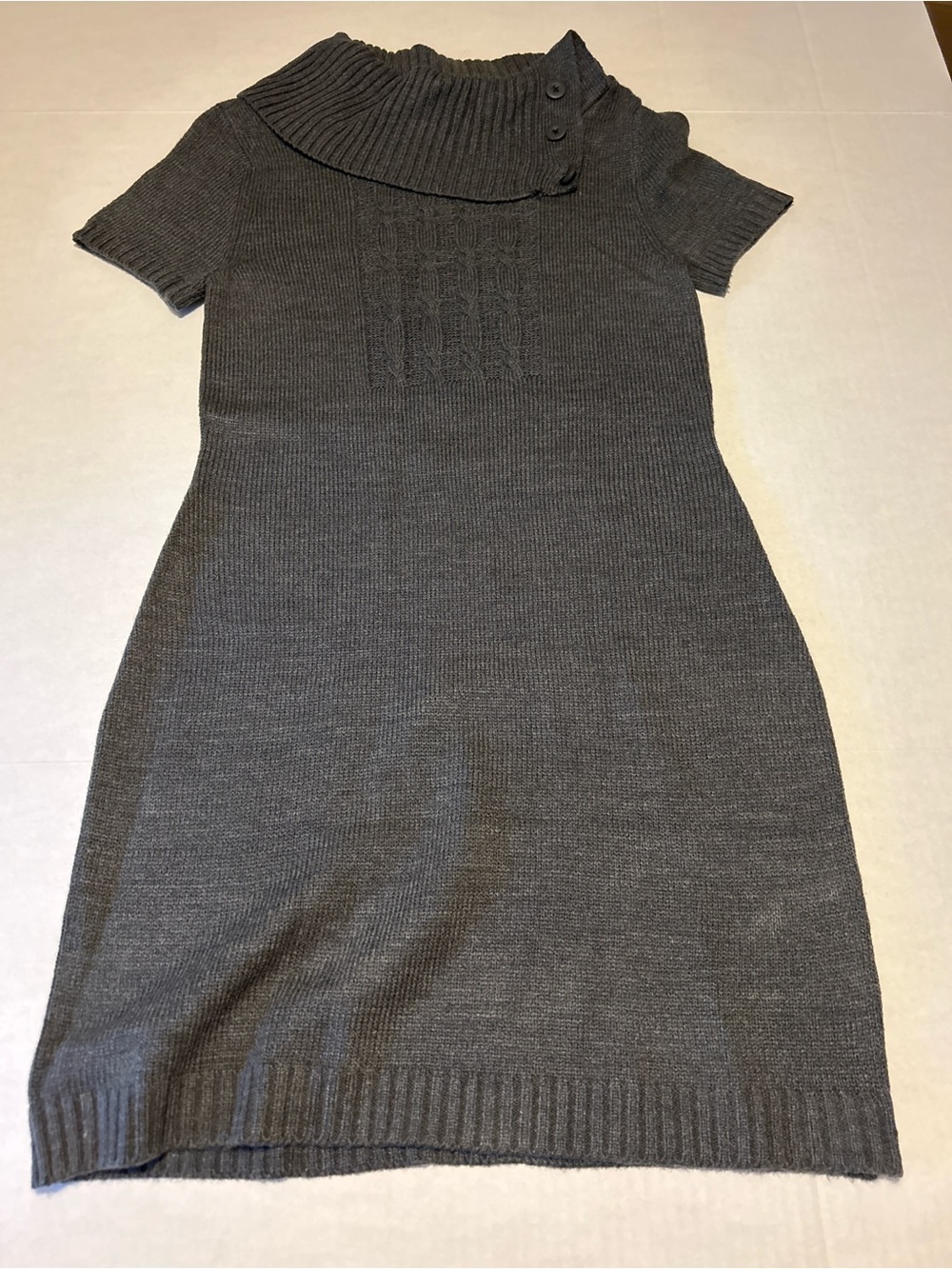 Short-Sleeve Ribbed Collar Knit Midi Dress - Charcoal
